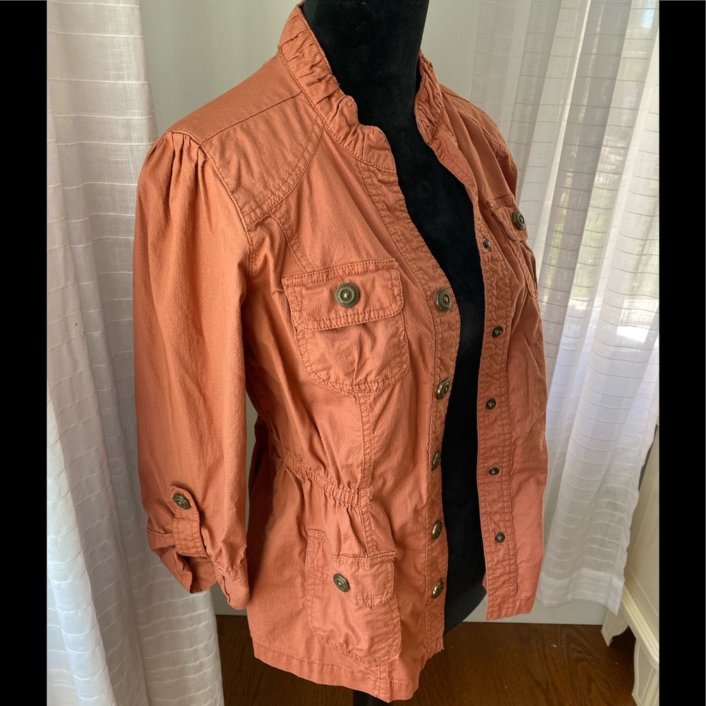 Light weight jacket
